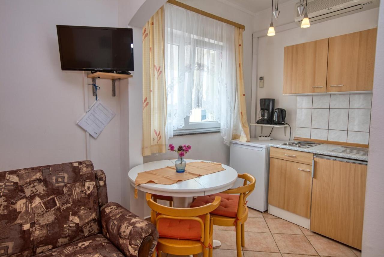 Apartments With A Parking Space Vodice - 6178 المظهر الخارجي الصورة